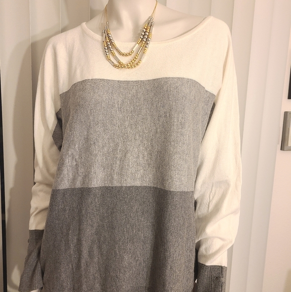 New York & Company Sweaters - 🔴 2 FOR $28 & $4.99 SHIPPING🔴